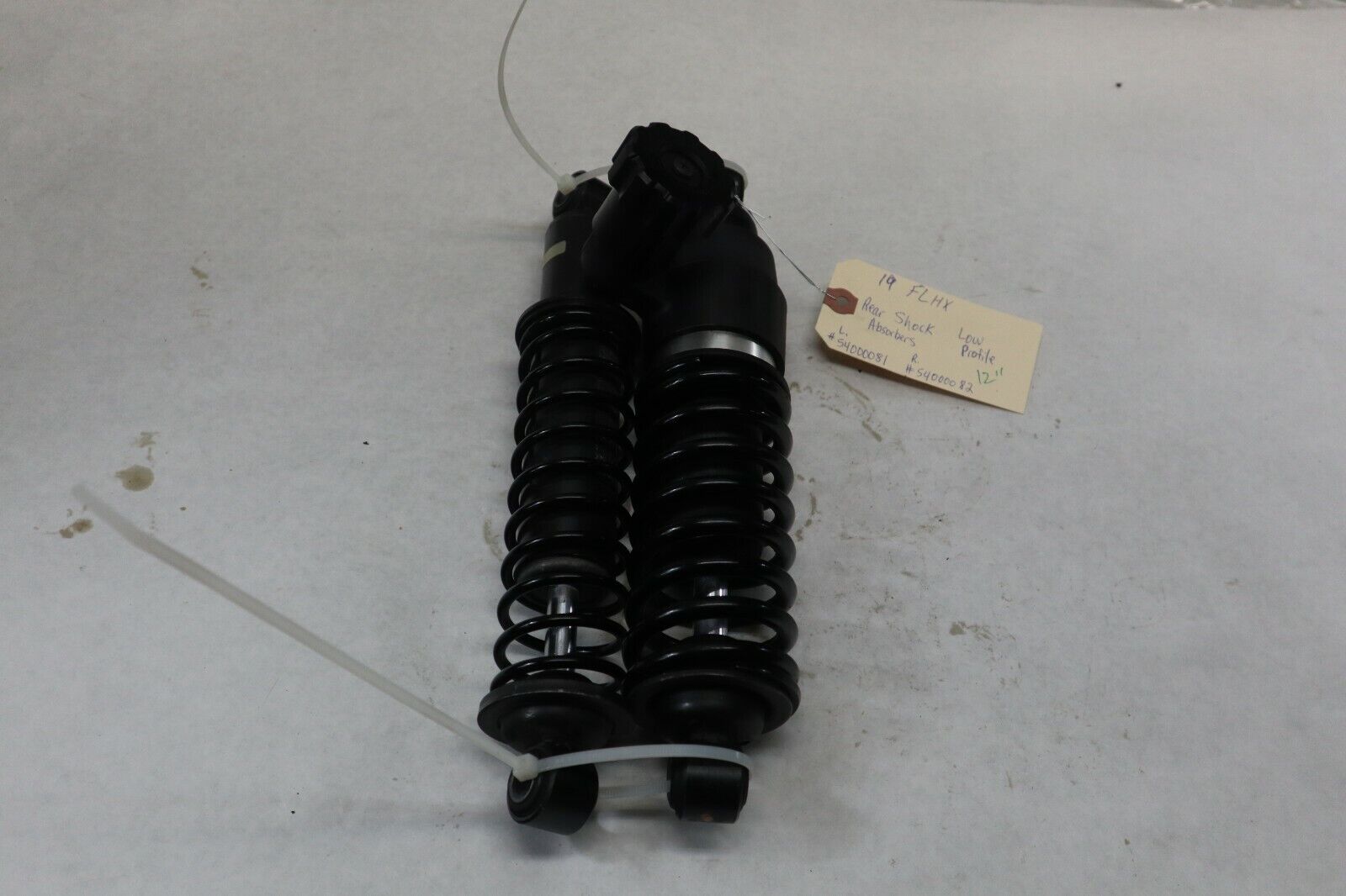 OEM Harley Davidson Rear Shock Absorbers 12" 2019 Streetglide 54000081