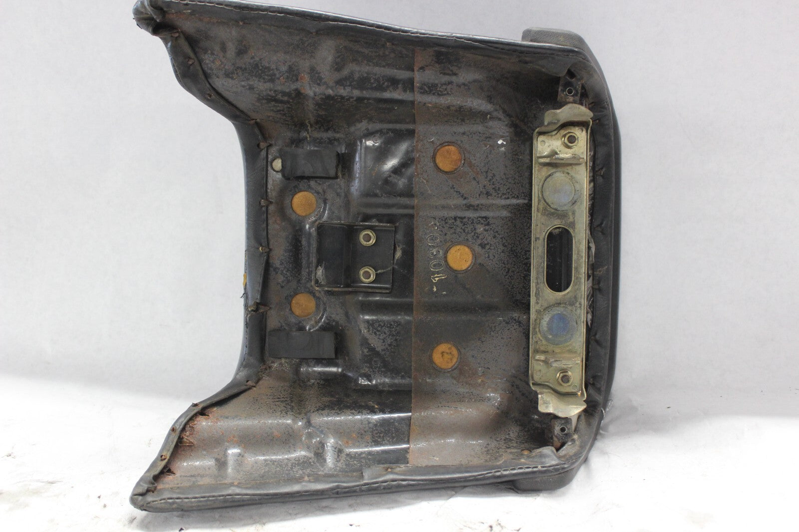 PASSENGER SEAT PILLION 1982 HONDA SILVERWING GL500 77300-MA1-730