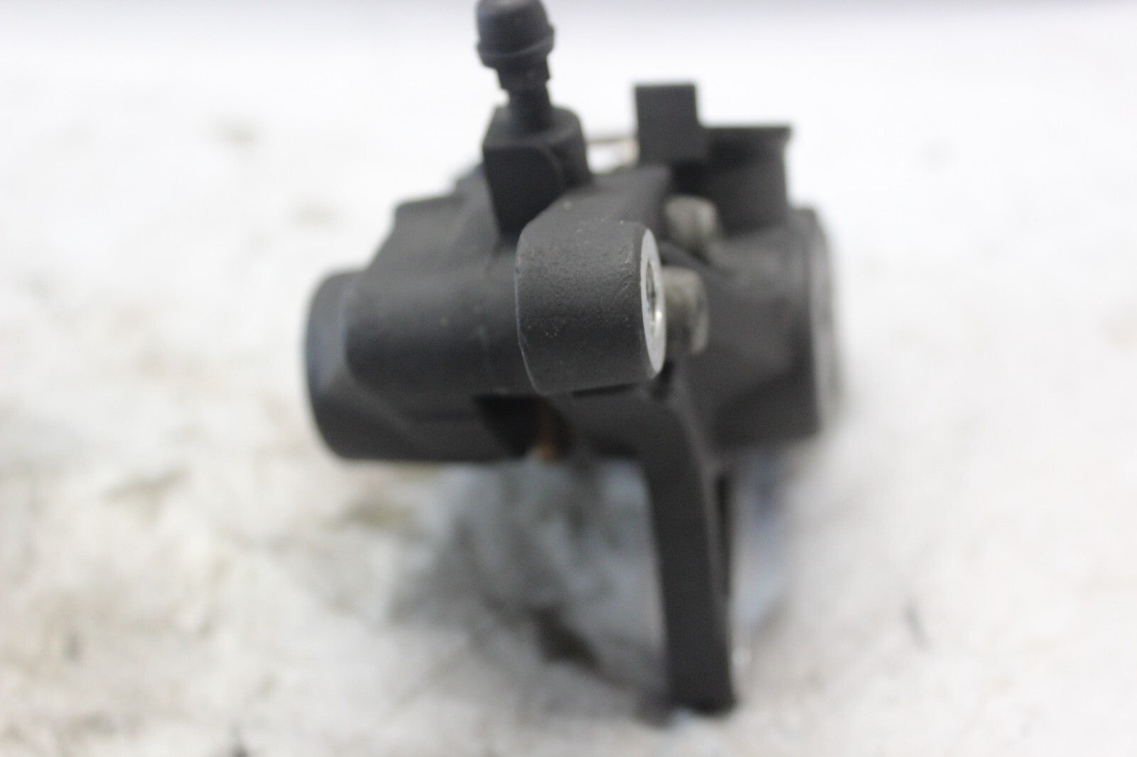 FRONT LEFT CALIPER ASSY 59300-33E11 2002 SUZUKI HAYABUSA GSX1300R