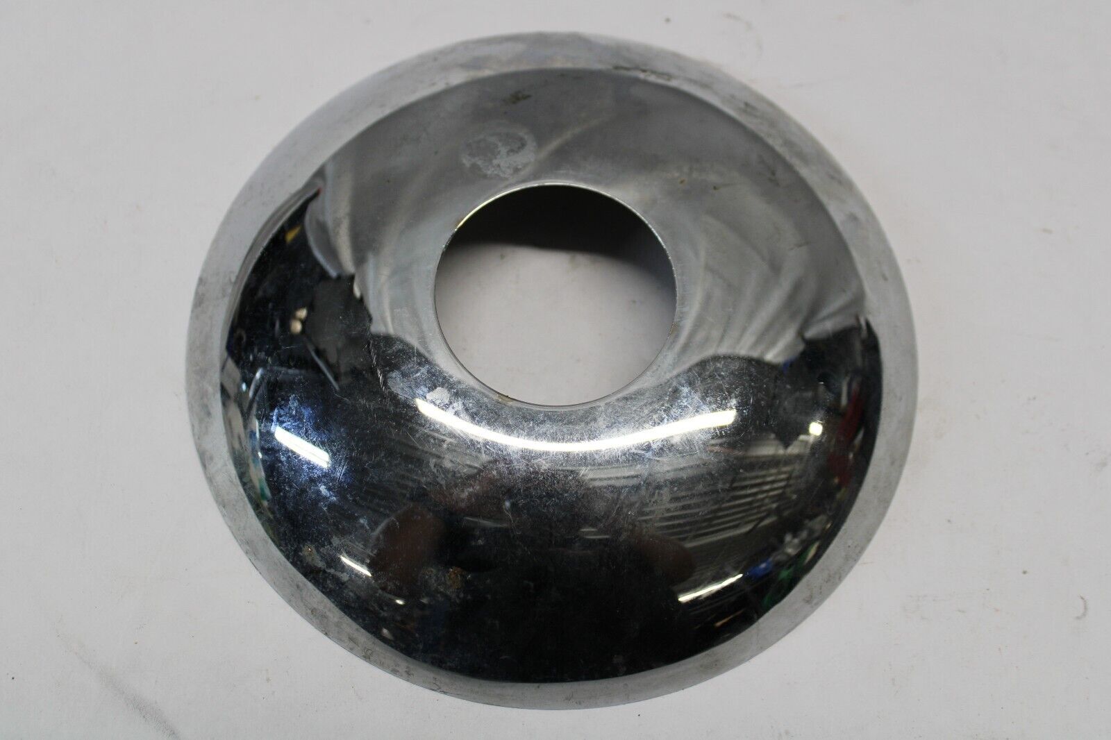 FRONT WHEEL Hub Cap Chrome 43067-97 Harley Davidson