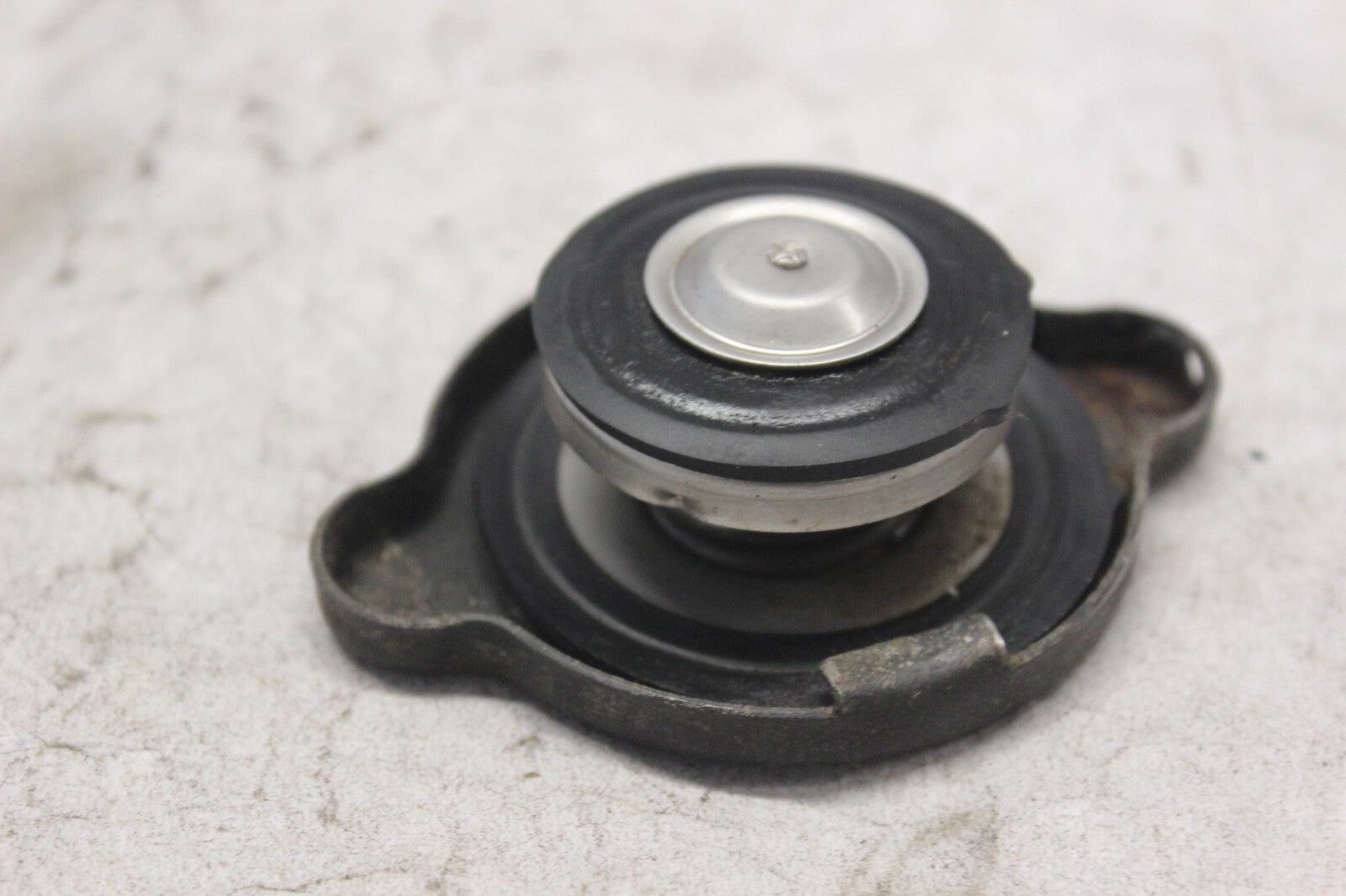 RADIATOR CAP 19045-692-003 1982 HONDA GOLDWING GL1100A