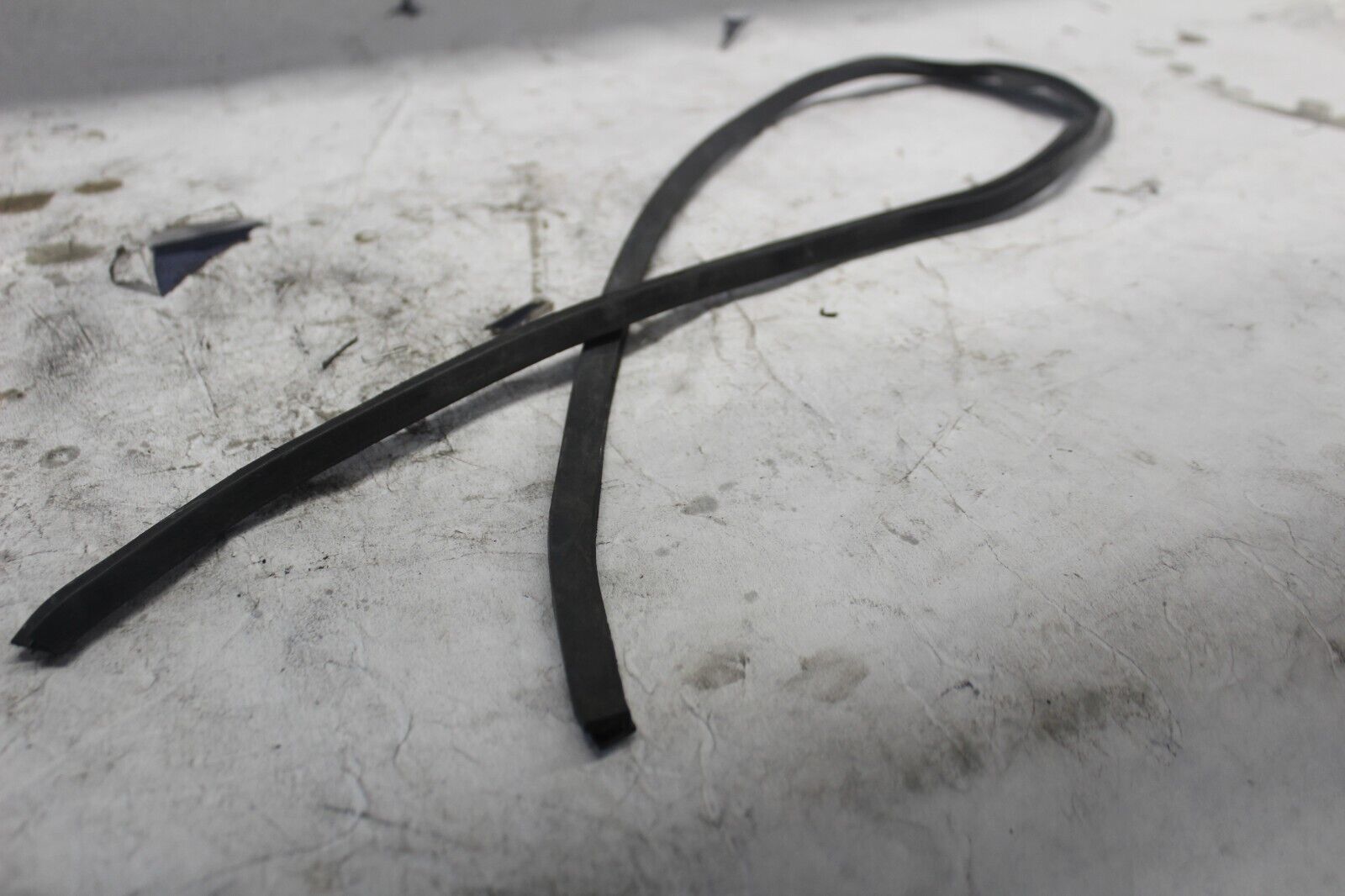 INSTRUMENT PANEL TRIM 71010-04 2005 ROAD KING CUSTOM FLHRSI