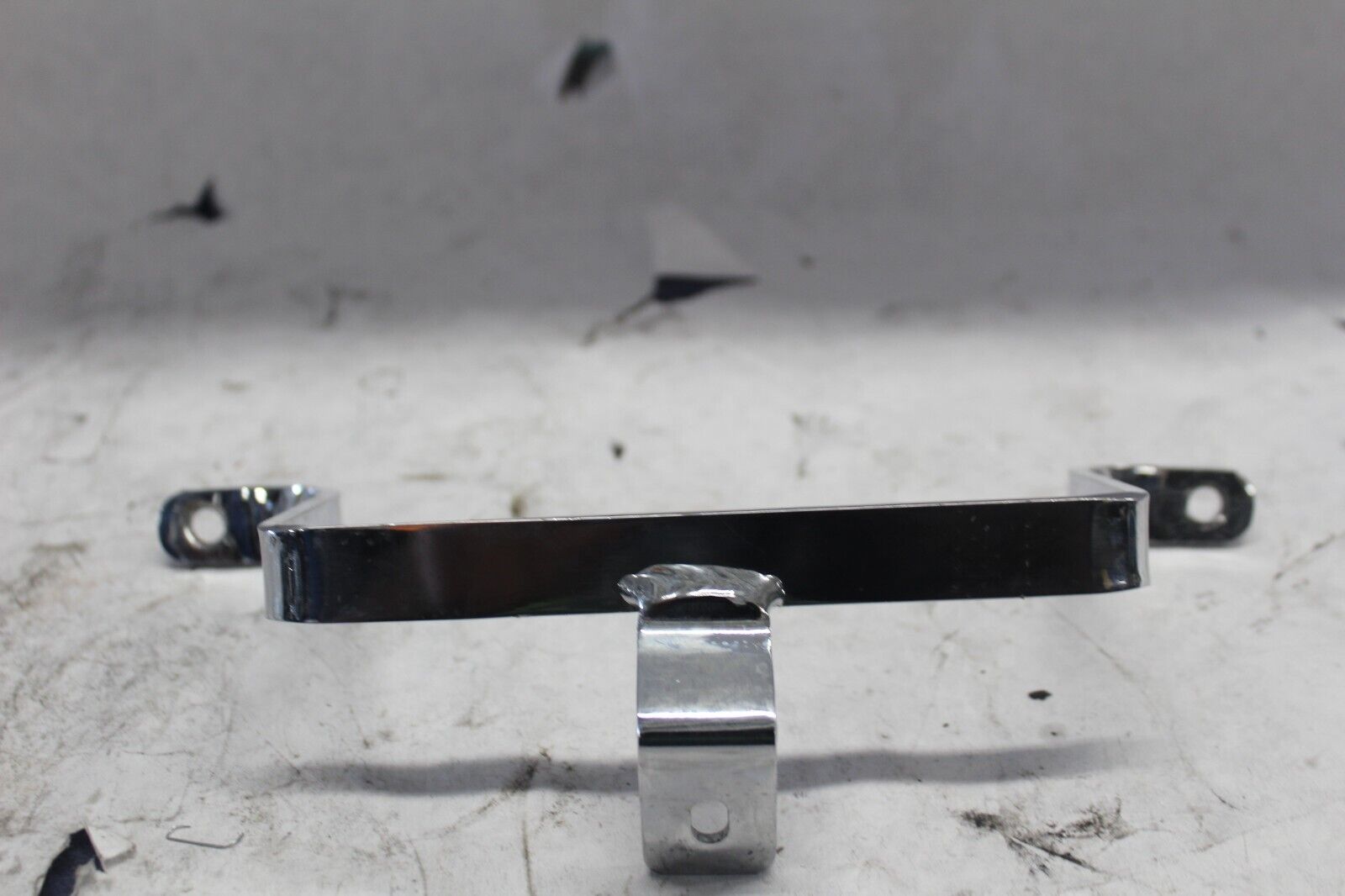 Saddlebag To Fender Support Bracket 91140-98 2005 ROAD KING CUSTOM FLHRSI