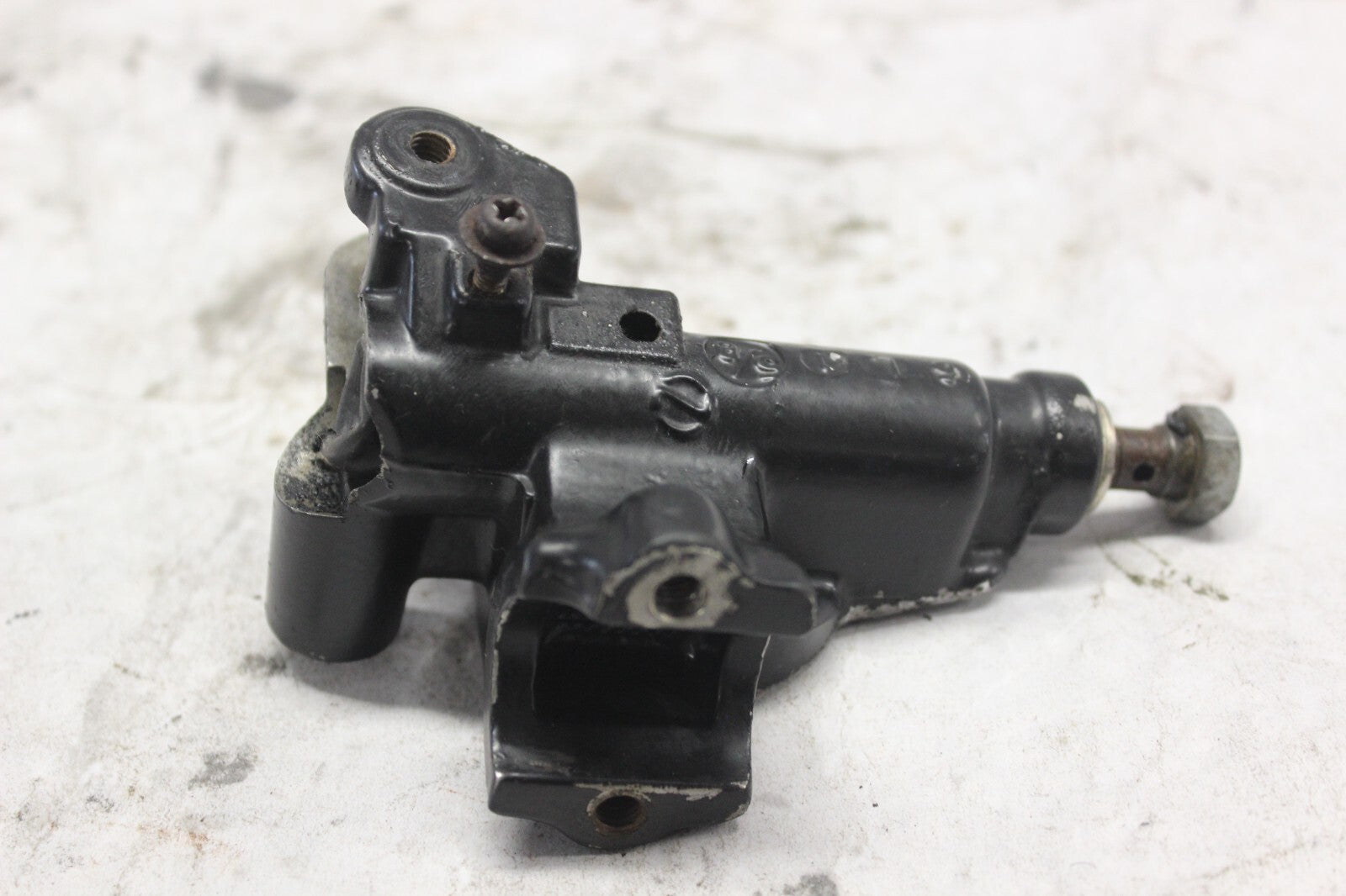 FRONT BRAKE MASTER CYLINDER 45500-MA5-672 1982 HONDA GL500I SILVERWING