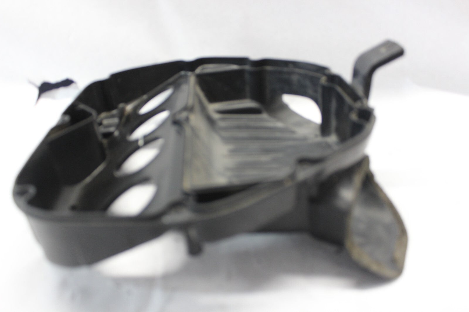 AIR CLEANER BASE ONLY 13700-40F00 2002 SUZUKI GSX-R1000