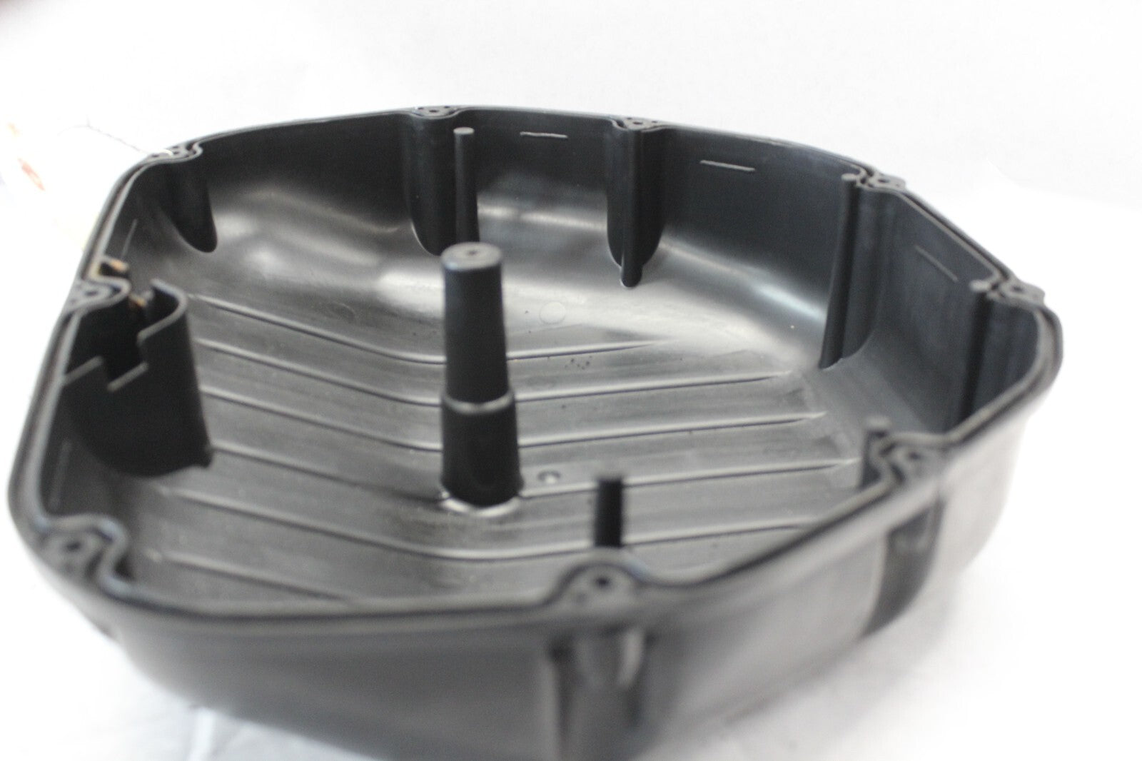 AIR CLEANER CAP 13740-35F00 2002 SUZUKI GSX-R1000