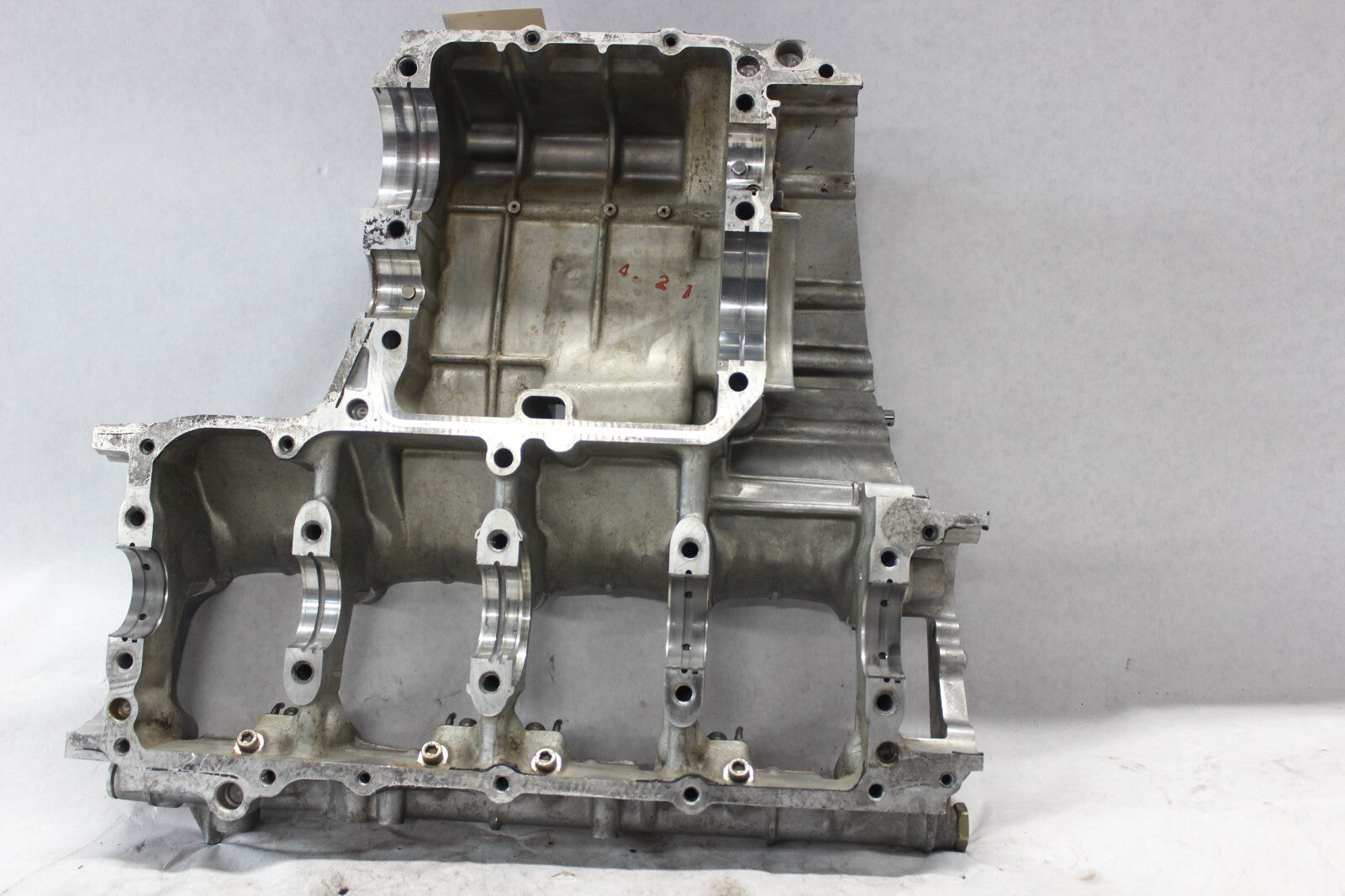 CRANKCASE TOP ASSY 11302-24811 2002 SUZUKI HAYABUSA GSX1300R