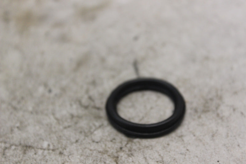 HEAD COVER GASKET 2 11178-33E00 2002 SUZUKI HAYABUSA GSX1300R