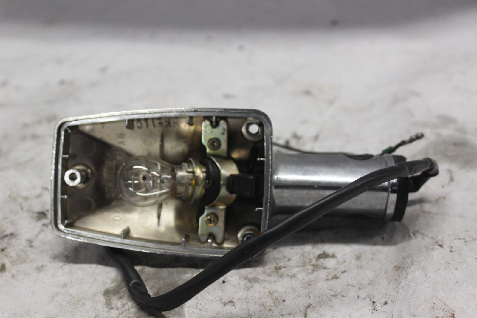 RIGHT REAR TURN SIGNAL 33600-MA1-770 1982 HONDA GL500I SILVERWING