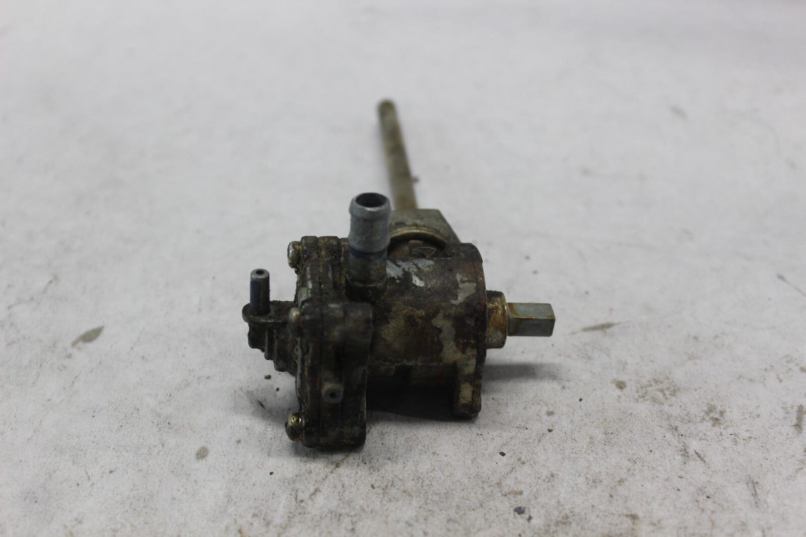 PETCOCK ASSY 16950-MAS-013 1998 HONDA CBR900RR