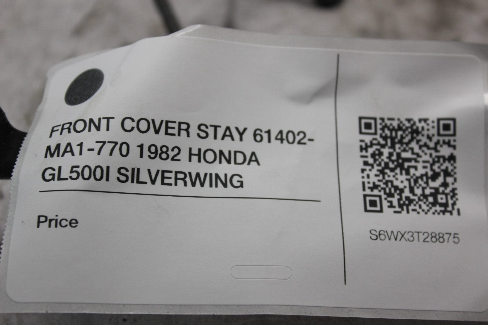 FRONT COVER STAY 61402-MA1-770 1982 HONDA GL500I SILVERWING
