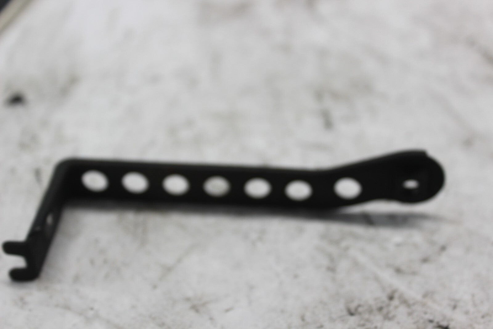 16640-40F00 Oil Cooler Backet 2002 SUZUKI GSX-R1000