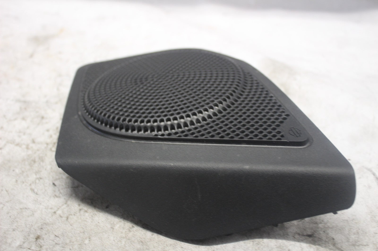 cd4d7699-68da-4dd5-b4b8-18a5d25e63c5