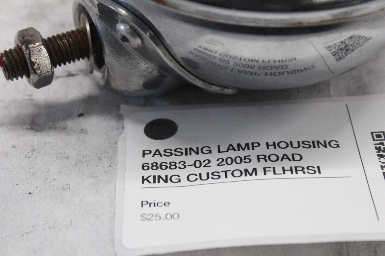 PASSING LAMP HOUSING 68683-02 2005 ROAD KING CUSTOM FLHRSI