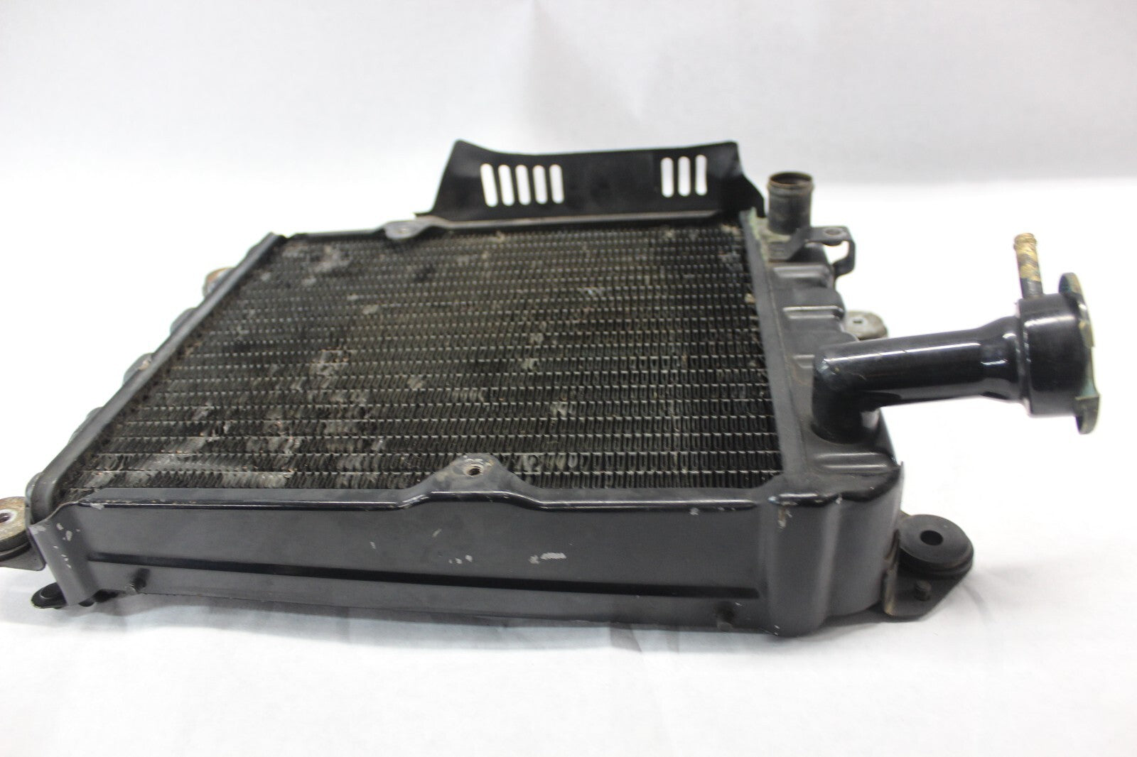 RADIATOR SEE PHOTOS 19010-463-003 1982 HONDA GOLDWING GL1100A