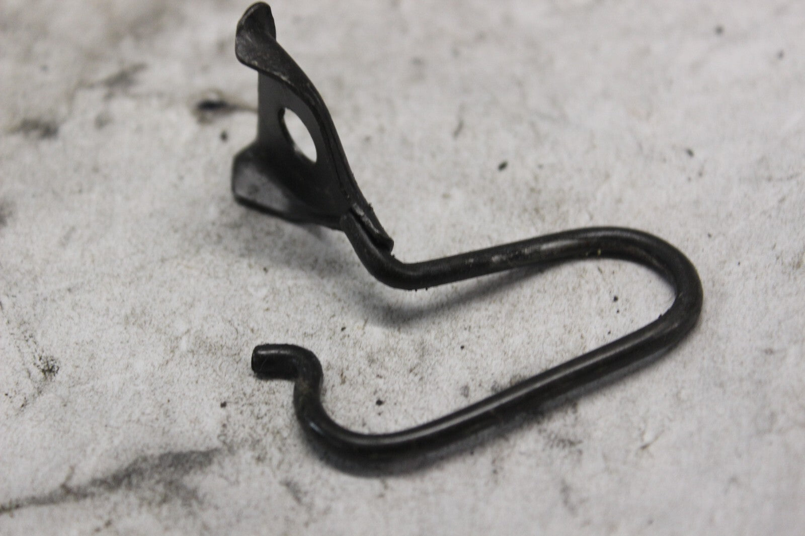 FRONT RIGHT CABLE GUIDE 17908-MA1-000 1982 HONDA GL500I SILVERWING