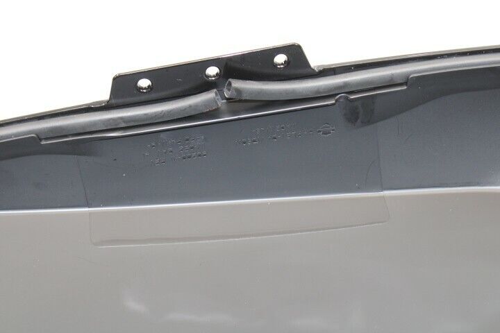 OEM Harley Davidson Gloss Black Saddlebag Lid Right 90200411