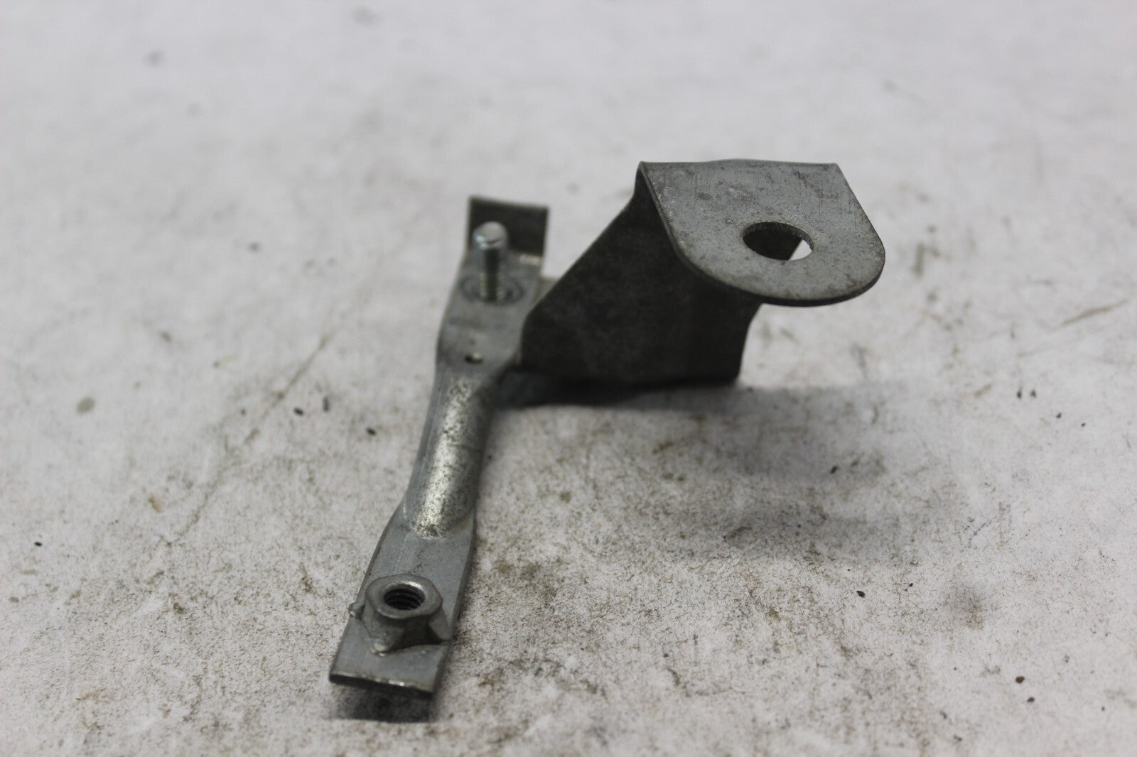 LEFT SIDE COVER STAY 50202-MAE-000 1998 HONDA CBR900RR