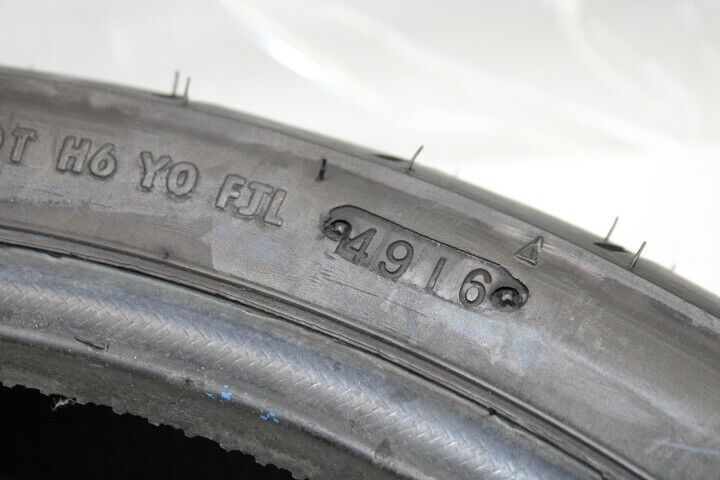 Shinko Front Motorcycle Radial Tire 120/70-ZR17 F09RR