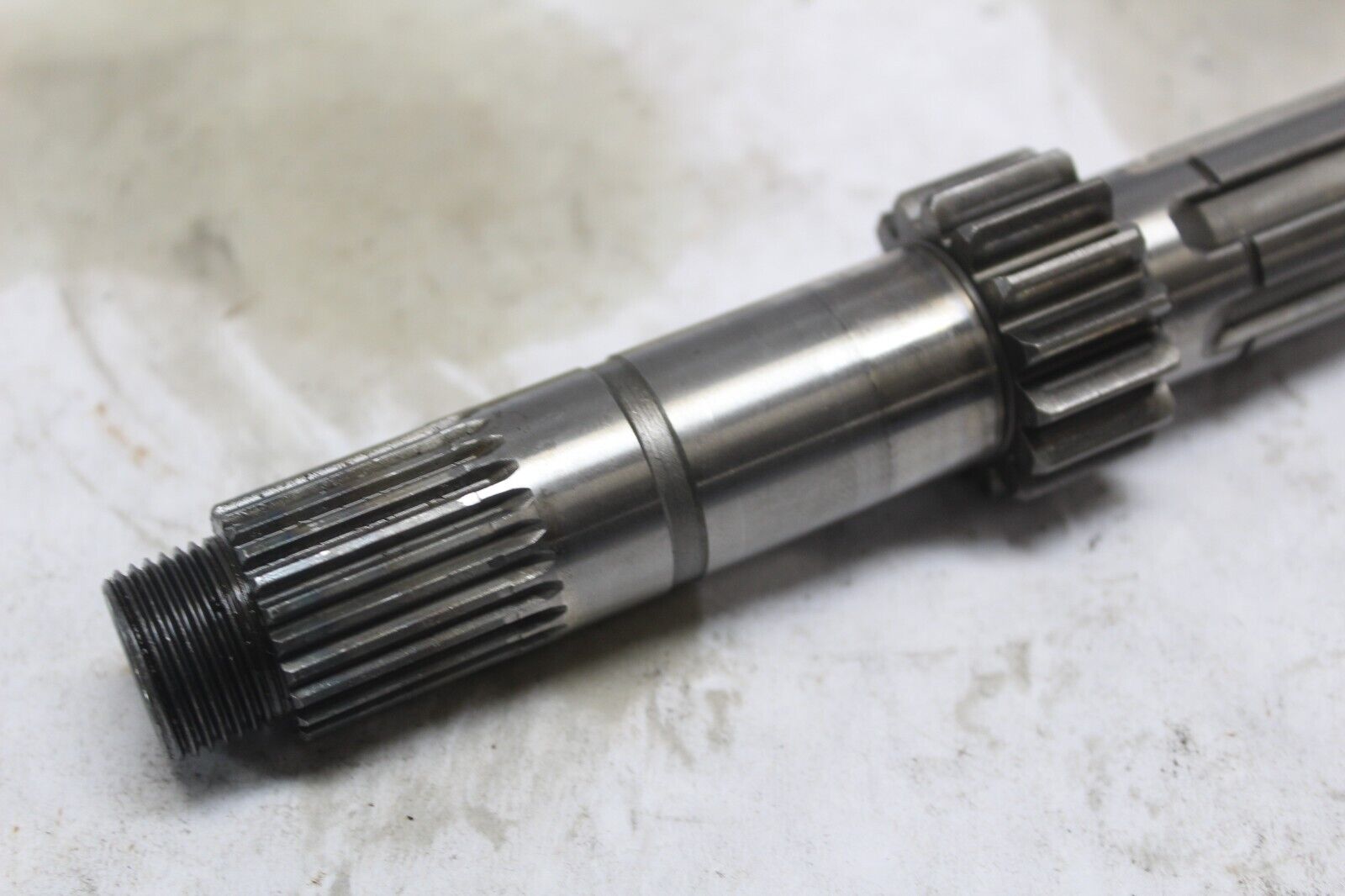 TRANS MAINSHAFT 15T 23211-415-010 1982 GL500I SILVERWING