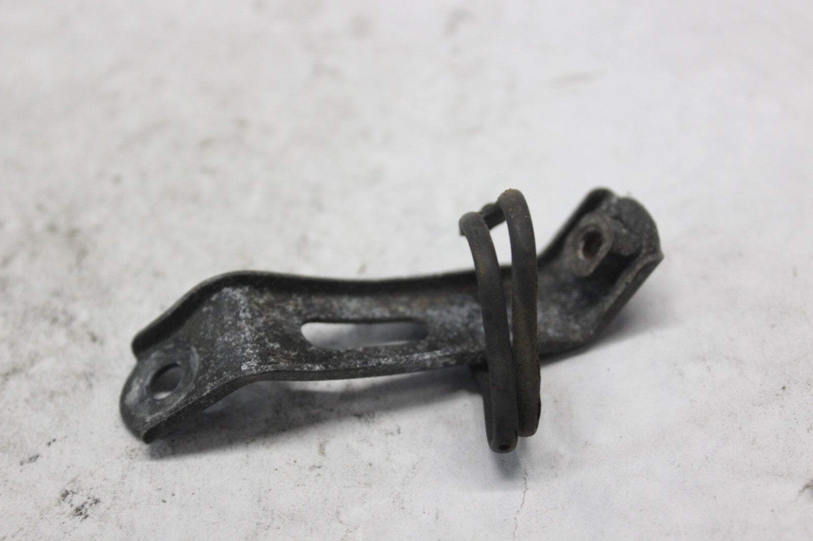 RIGHT LOWER COWL STAY 64546-MW0-000 1998 HONDA CBR900RR