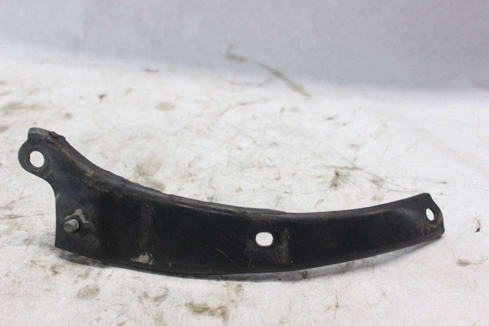 LEFT FRONT COWL STAY 64514-MB9-770 1982 HONDA GOLDWING GL1100A