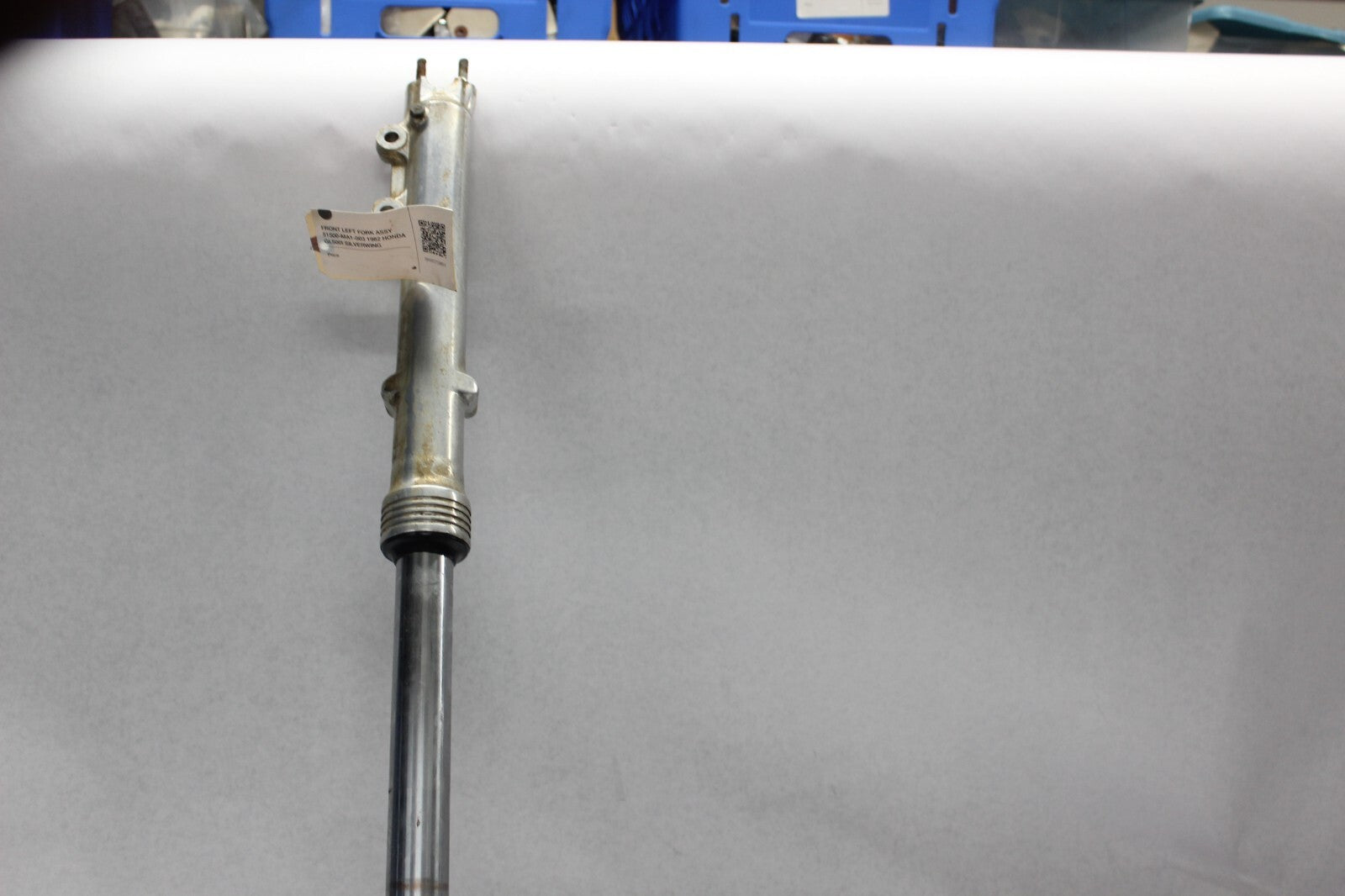 FRONT LEFT FORK ASSY 51500-MA1-003 1982 HONDA GL500I SILVERWING