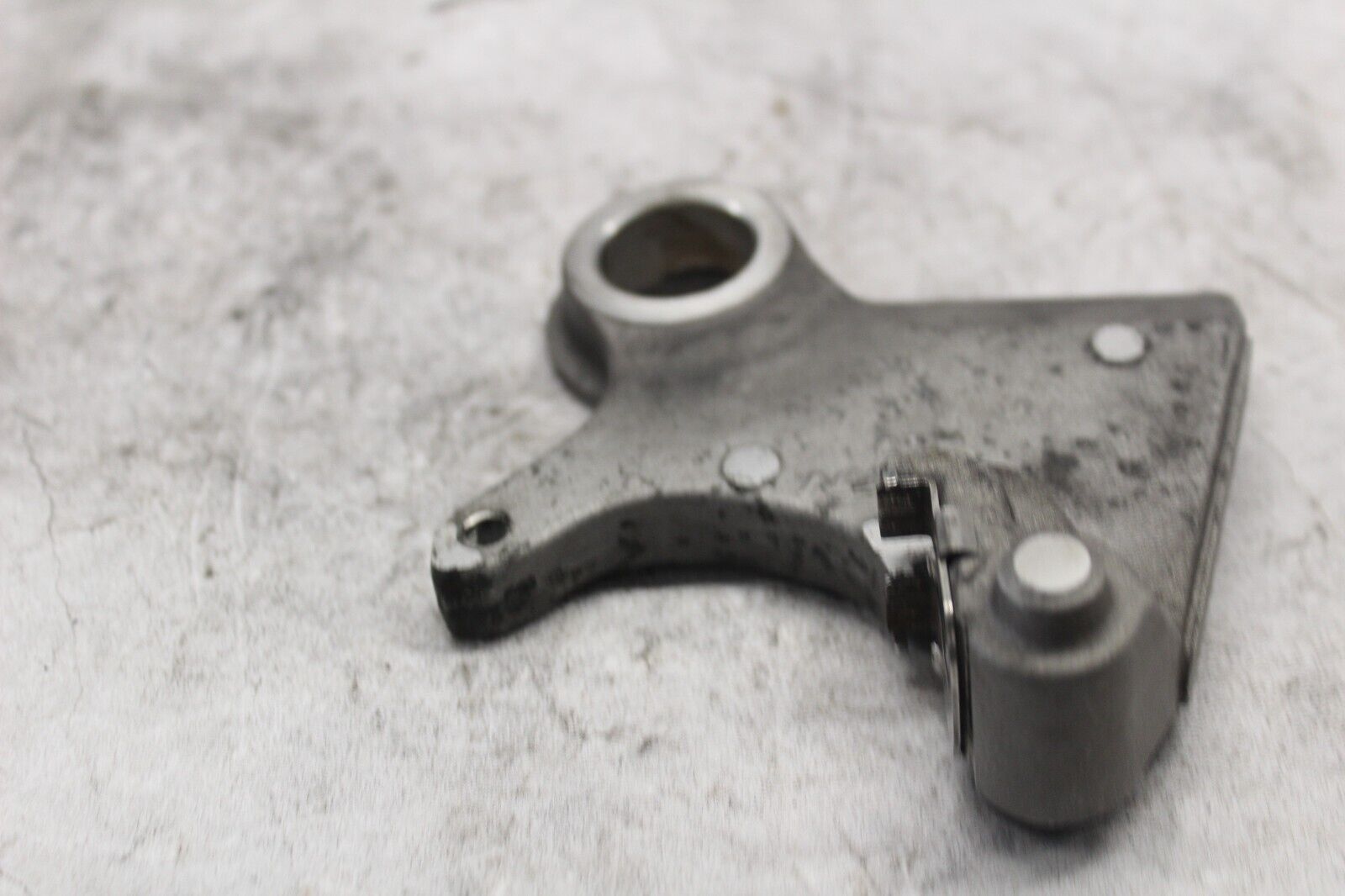 REAR CALIPER BRACKET 2C0-25921-00-00 2007 YAMAHA R6 YZFR6