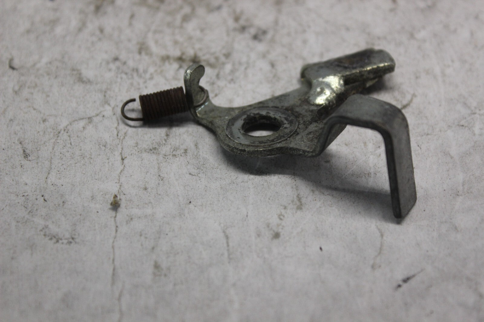 SEAT LOCK PLATE W/ SPRING ( LEVER ) 77232-MAS-E00 1998 HONDA CBR900RR