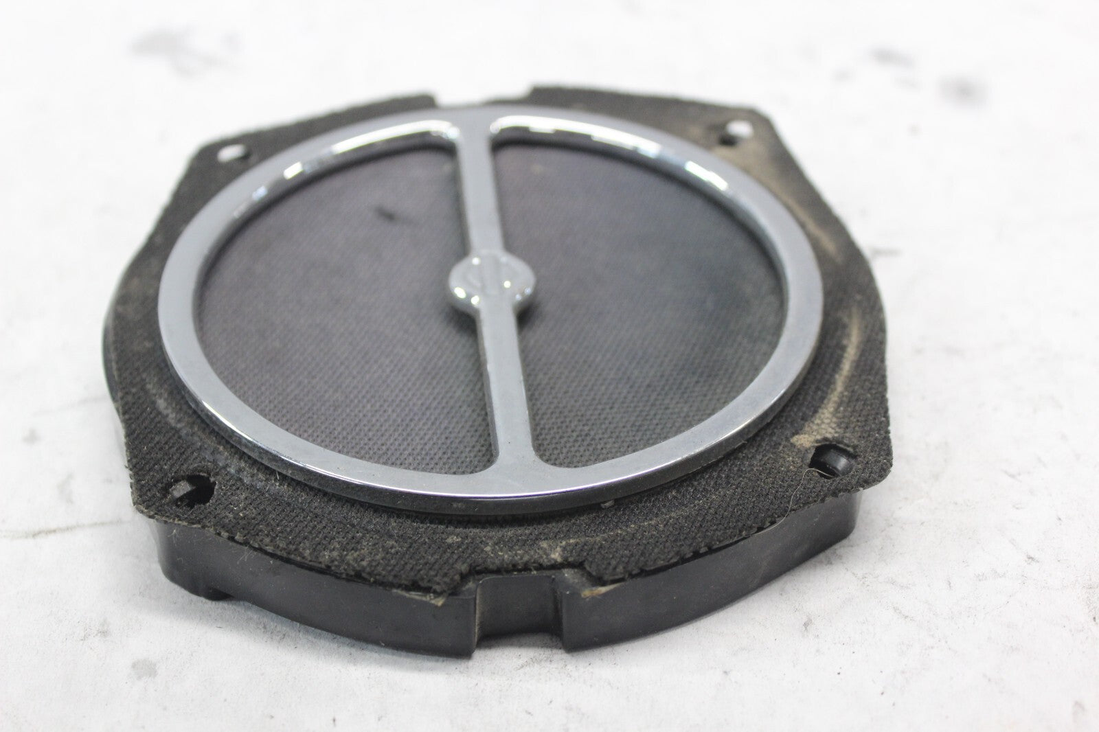 Streetglide Speaker Mount Grill 77046-96 2008 H-D ELECTRAGLIDE FLHT