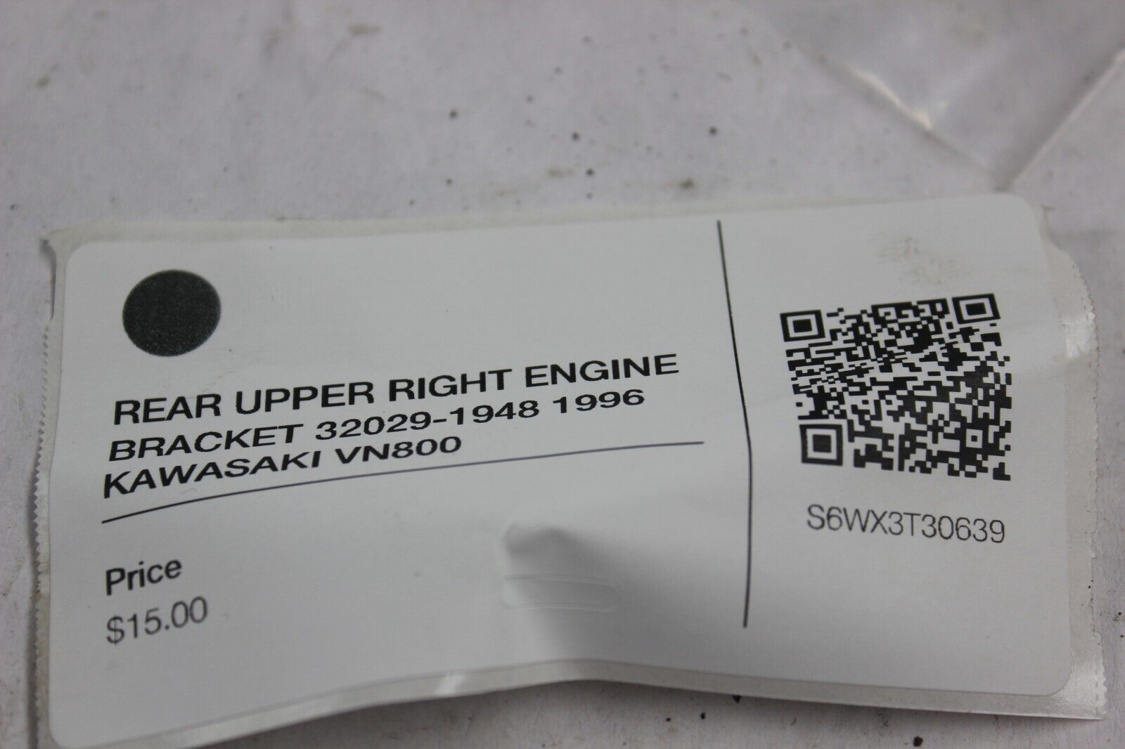 REAR UPPER RIGHT ENGINE BRACKET 32029-1948 1996 KAWASAKI VN800