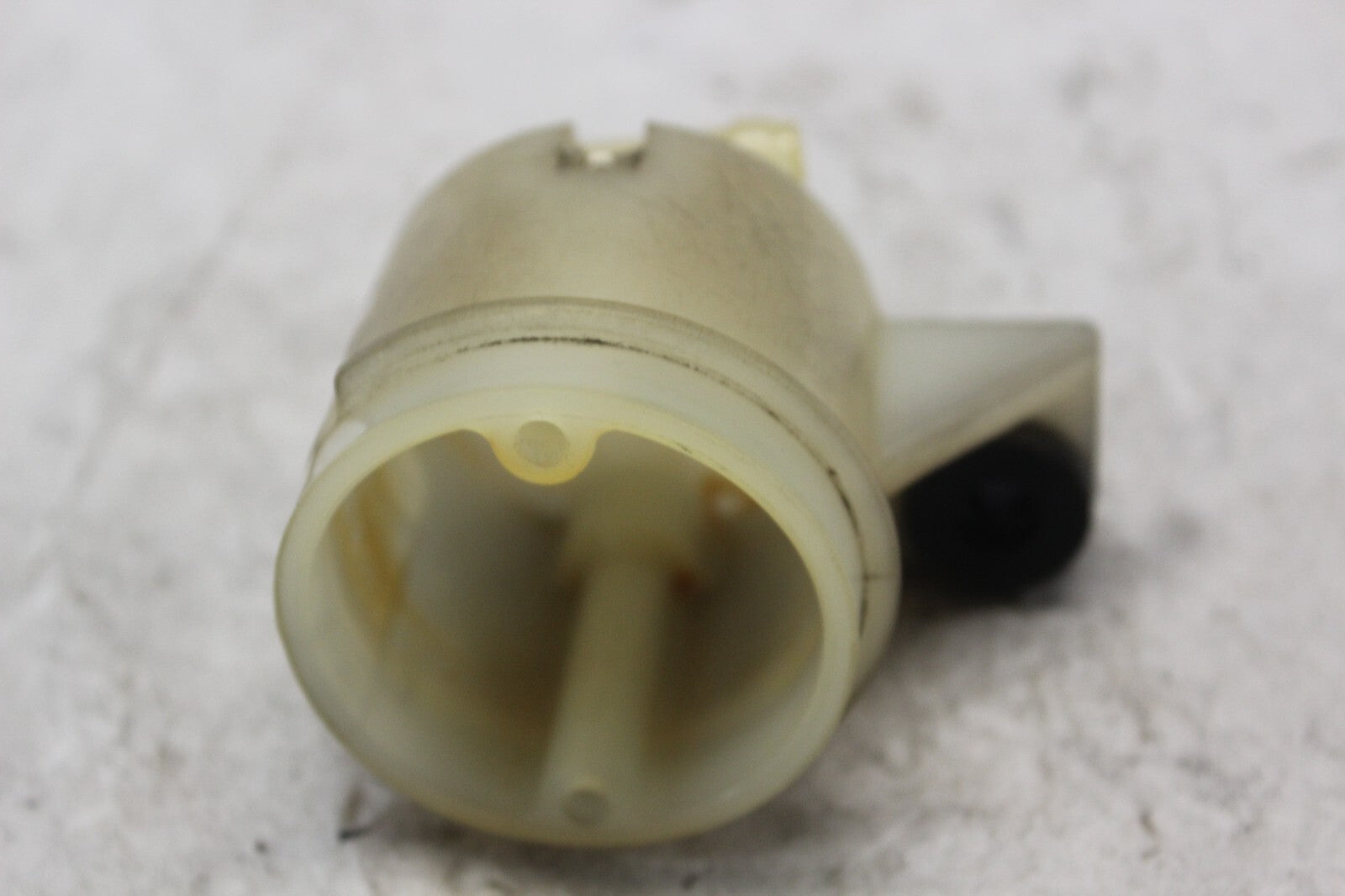 FRONT MASTER CYLINDER OIL CUP 45511-KV3-016 1998 HONDA CBR900RR