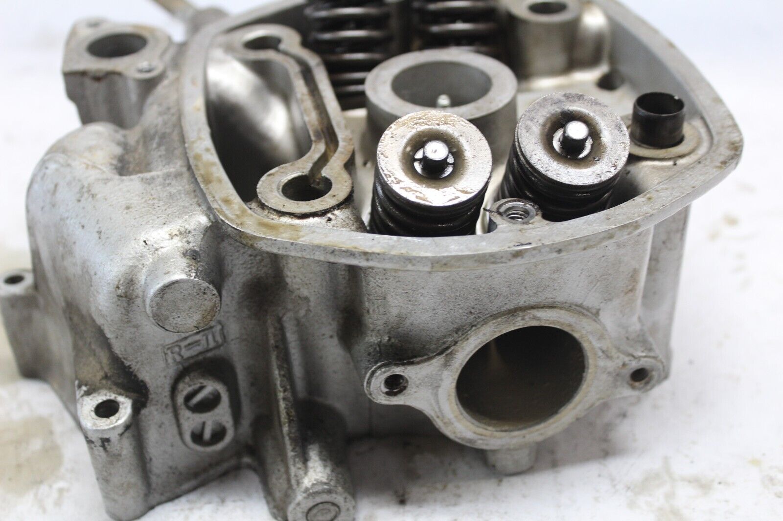 RIGHT CYLINDER HEAD 12200-MA1-000 1982 GL500I SILVERWING
