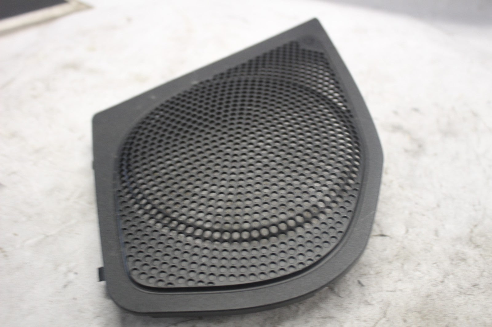 3c227c81-1aff-461d-9497-1e0ad37fa371