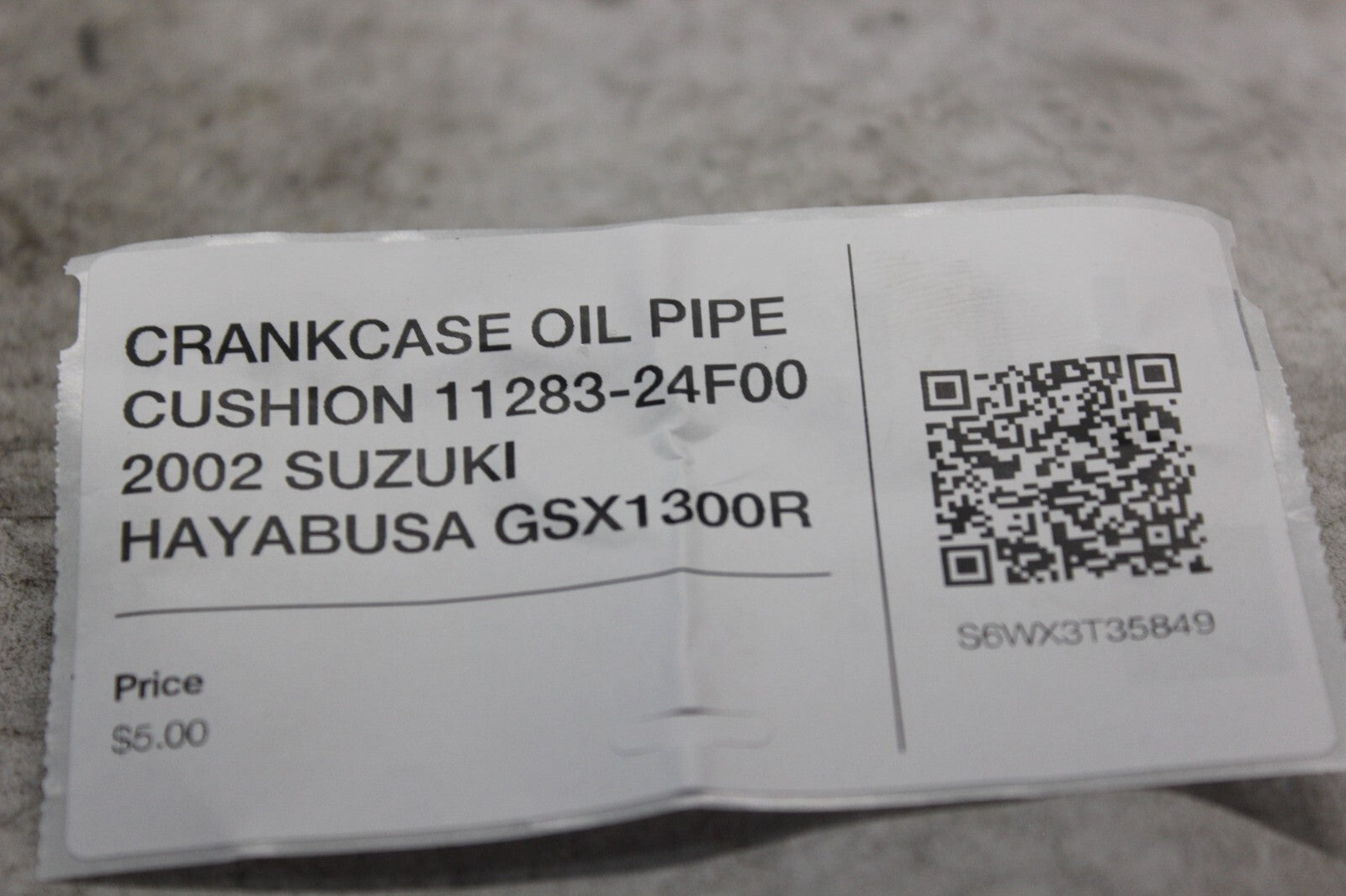 CRANKCASE OIL PIPE CUSHION 11283-24F00 2002 SUZUKI HAYABUSA GSX1300R
