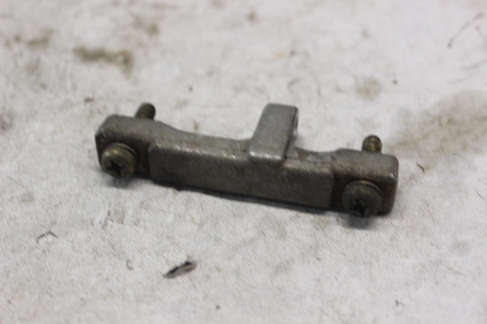 IGNITION COIL STAY A 30501-MB9-000 1982 HONDA GOLDWING GL1100A