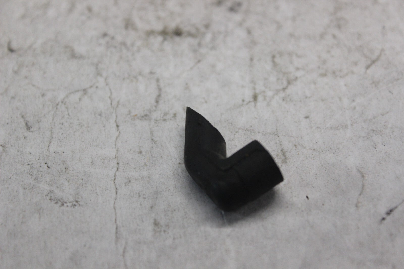 CLIP PIPE (HEADLIGHT) 33113-MAT-611  1998 HONDA CBR900RR