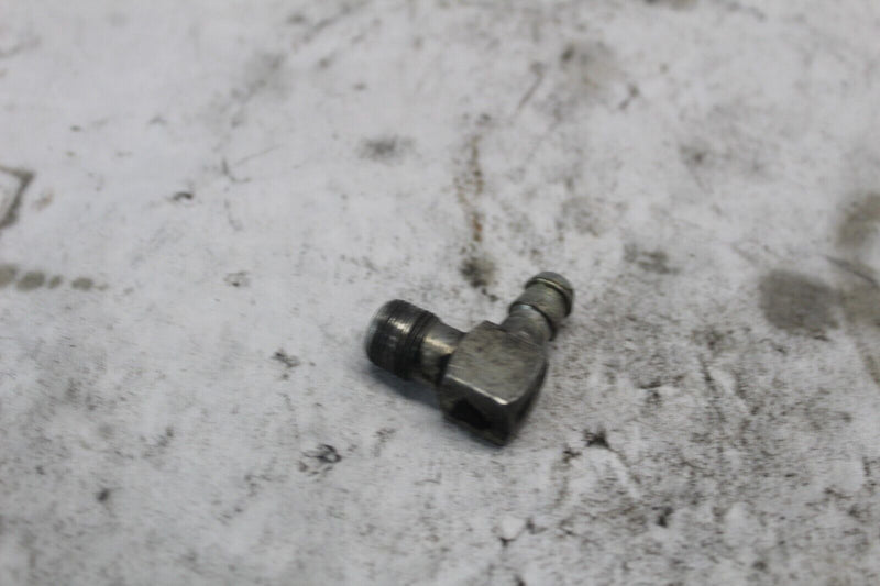 ELBOW FITTING 62375-57 1995 HD DYNA FXDS