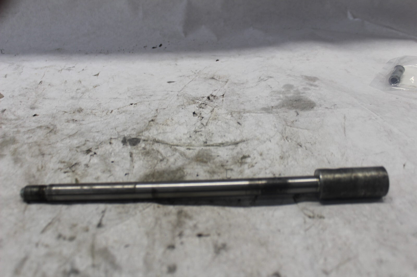 REAR WHEEL AXLE 42301-MA1-000  1982 HONDA GL500I SILVERWING