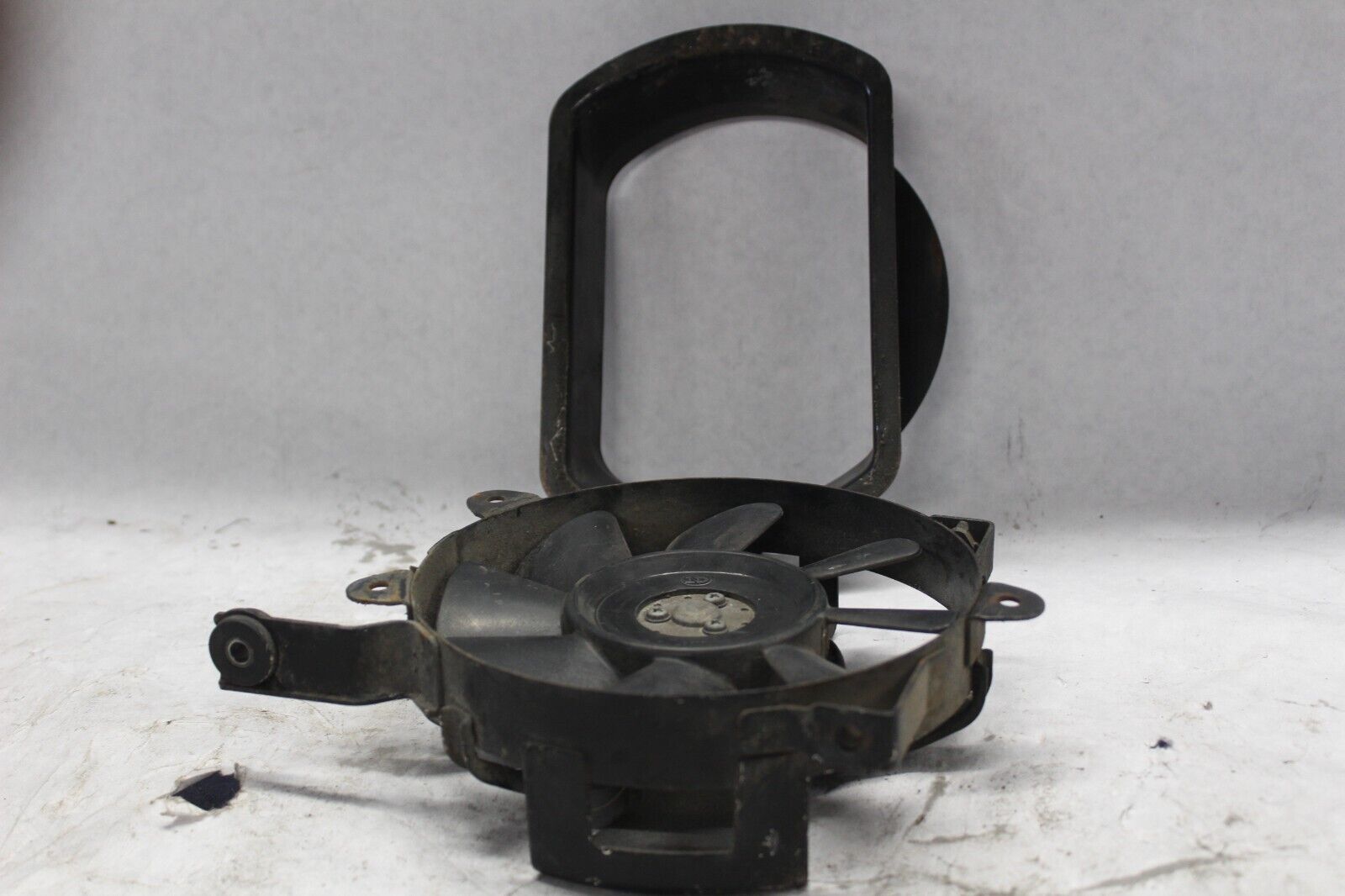 RADIATOR FAN ASSY 17800-41F00 2003 SUZUKI VOLUSIA VL800