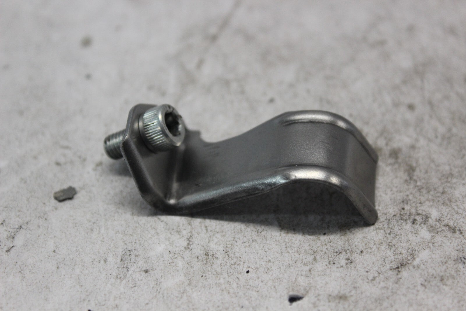 STATOR CLAMP W/ SCREW 11333-MV9-670 1998 HONDA CBR900RR