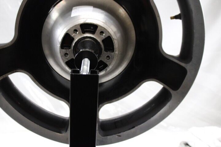 OEM Harley Davidson Front Wheel 17" x 3" ABS Streetglide 41285-09