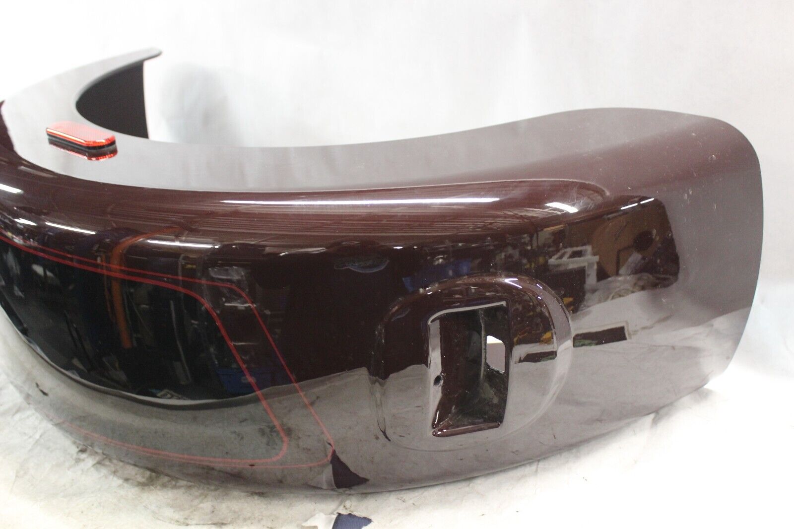 RIGHT REAR FENDER MIDNIGHT CRIMSON/ BLACK 83000227EVN 2022 H-D TRI-GLIDE ULTRA