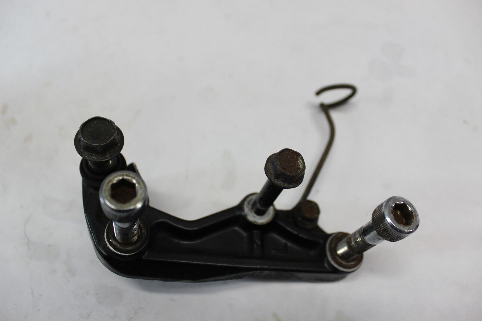Front Caliper Bracket Left 45110-ME1-671 1984 Honda VF700C