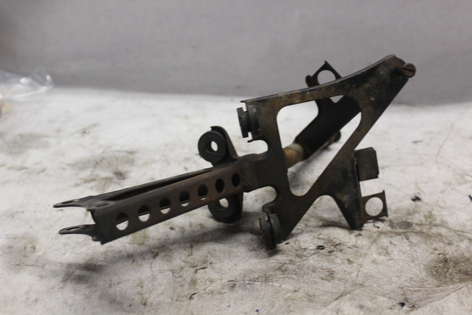 UPPER COWL STAY A 64501-MAS-E00 1998 HONDA CBR900RR