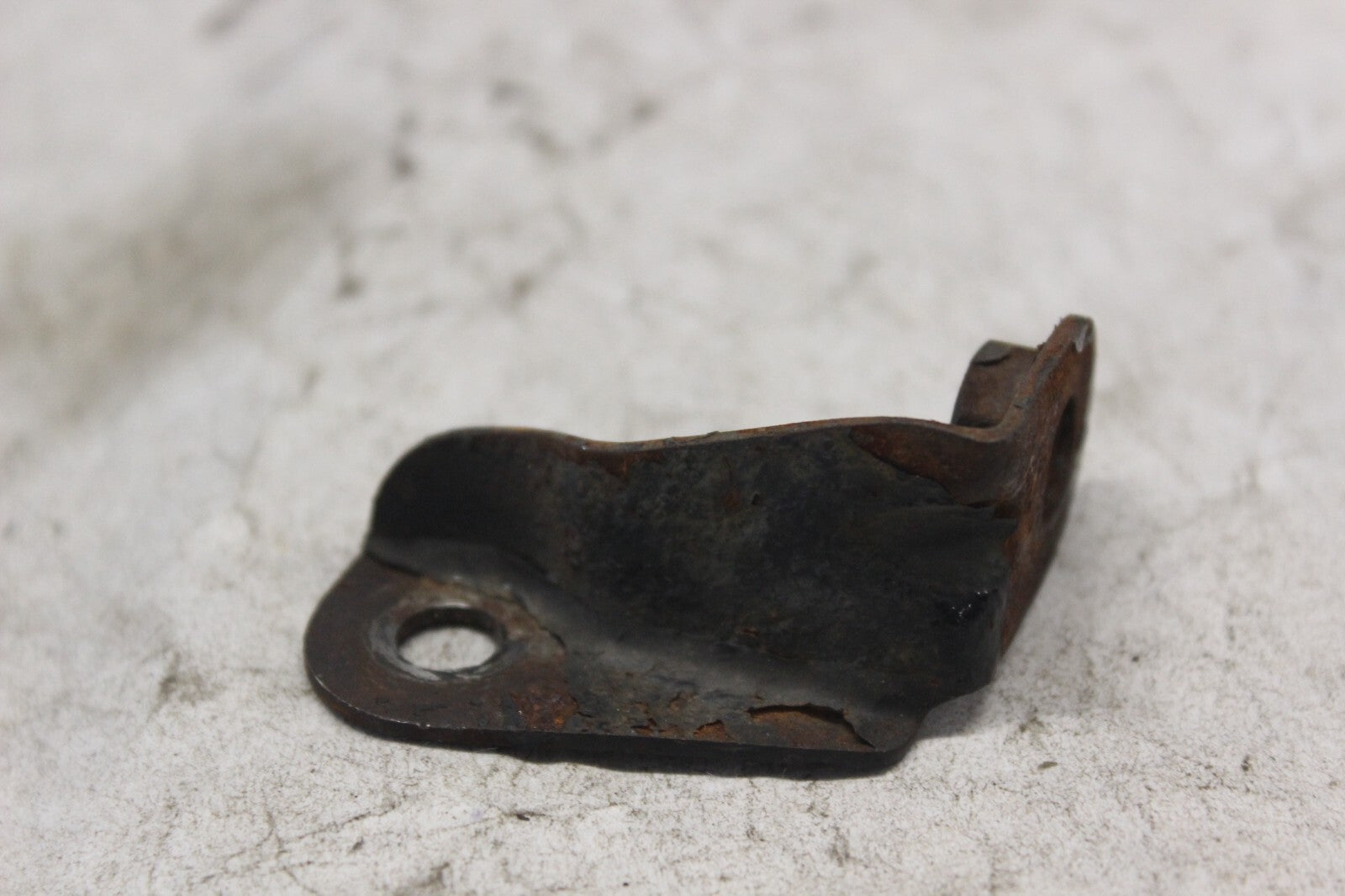 LEFT LOWER COWL STAY 64391-463-770 1982 HONDA GOLDWING GL1100A
