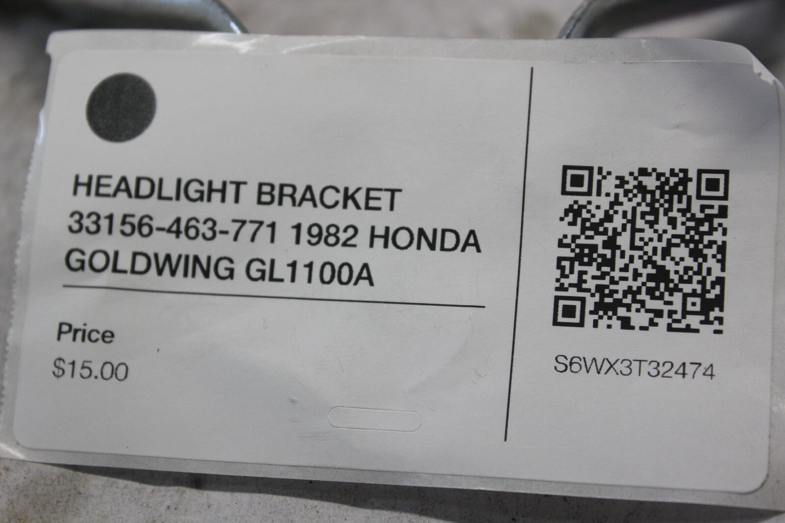 HEADLIGHT BRACKET 33156-463-771 1982 HONDA GOLDWING GL1100A