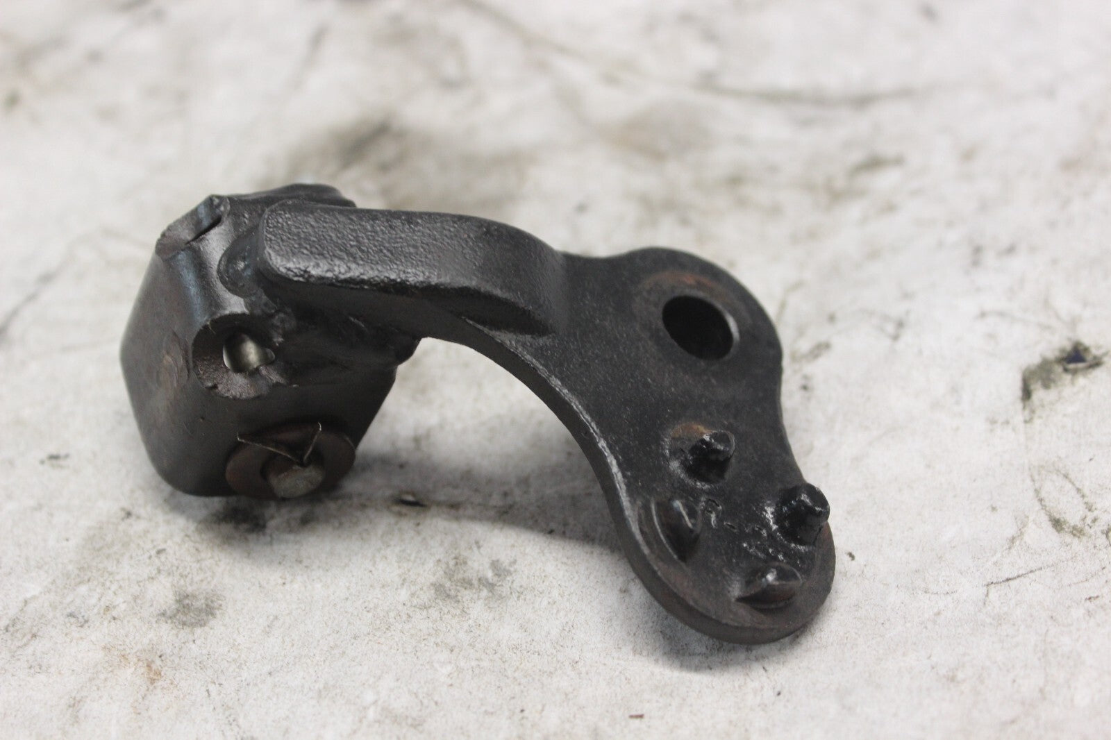 FRONT RIGHT STEP ARM 50615-MA1-000 1982 HONDA GL500I SILVERWING