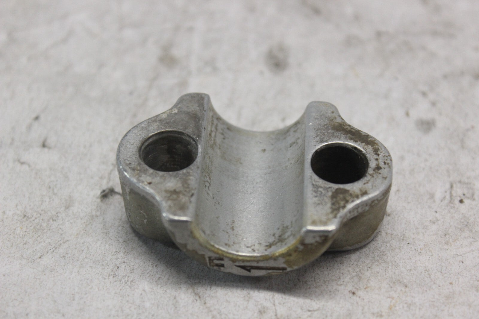 FRONT FORK AXLE HOLDER 51634-463-003 1982 HONDA GOLDWING GL1100A