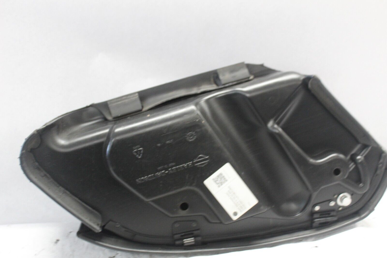 RIGHT SADDLEBAG ASSY COMPLETE 91400-04 2005 ROAD KING CUSTOM FLHRSI